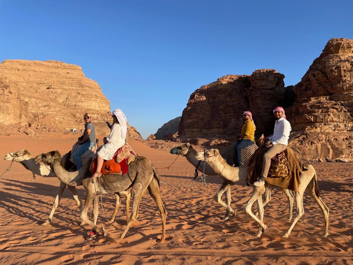 Zawaideh Desert Camp 호텔 와디럼 외부 사진