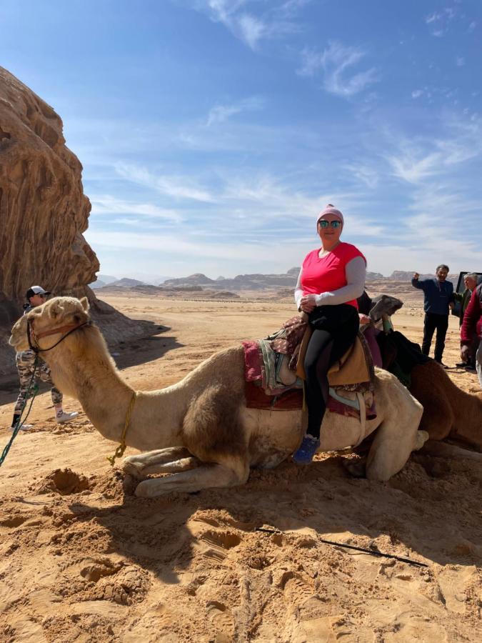 Zawaideh Desert Camp 호텔 와디럼 외부 사진